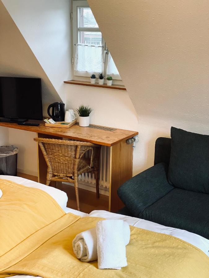 Hotel & Restaurant Gruener Baum Merzhausen Eksteriør bilde