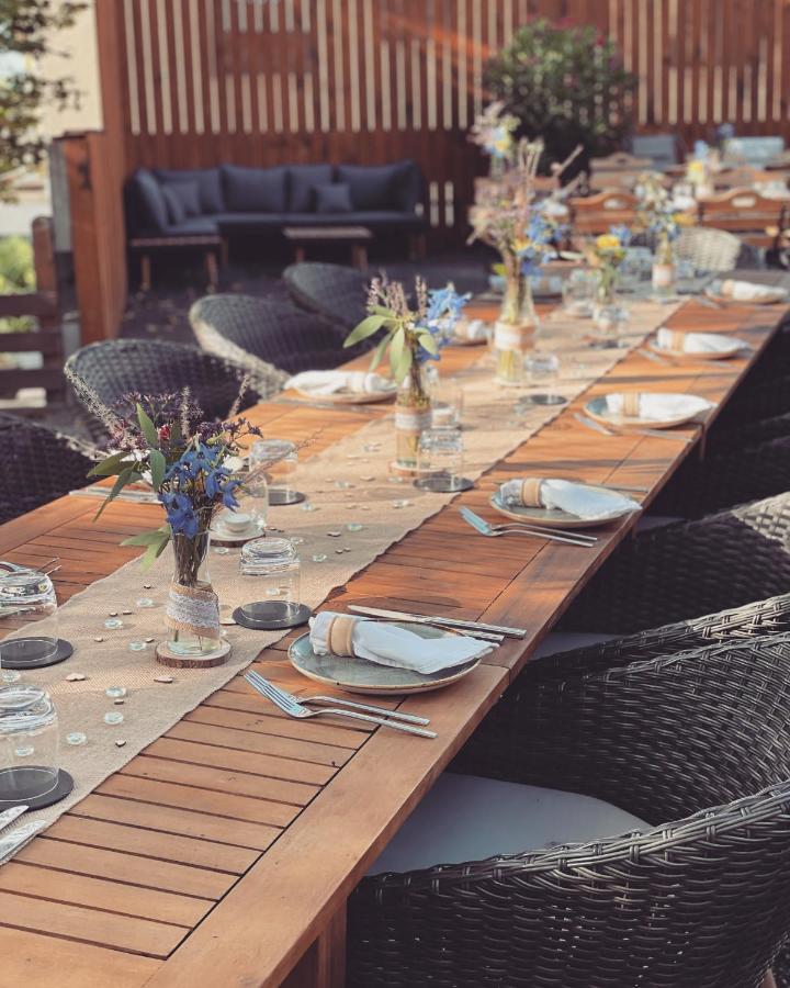 Hotel & Restaurant Gruener Baum Merzhausen Eksteriør bilde