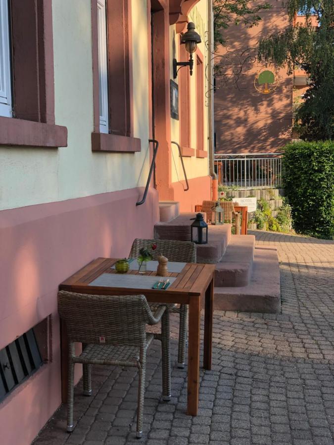 Hotel & Restaurant Gruener Baum Merzhausen Eksteriør bilde